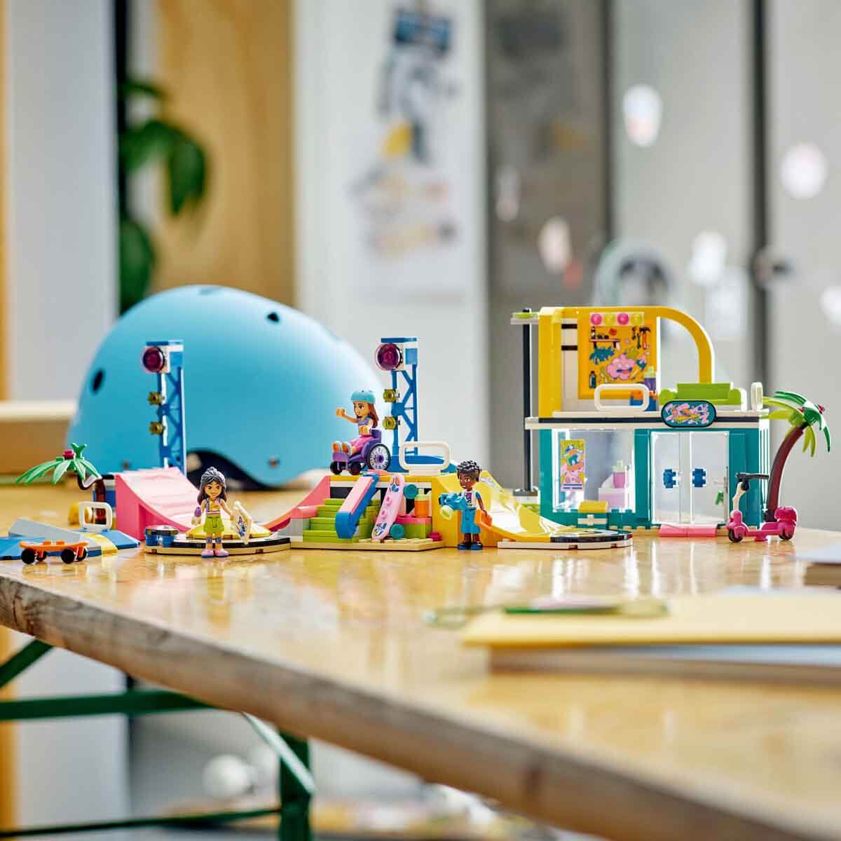 LEGO Friends Kaykay Parkı 41751-9