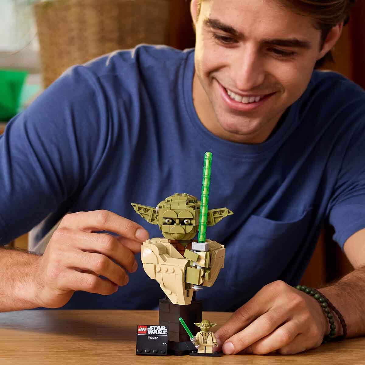 LEGO Star Wars: Klonların Saldırısı Yoda Büstü 75438-3