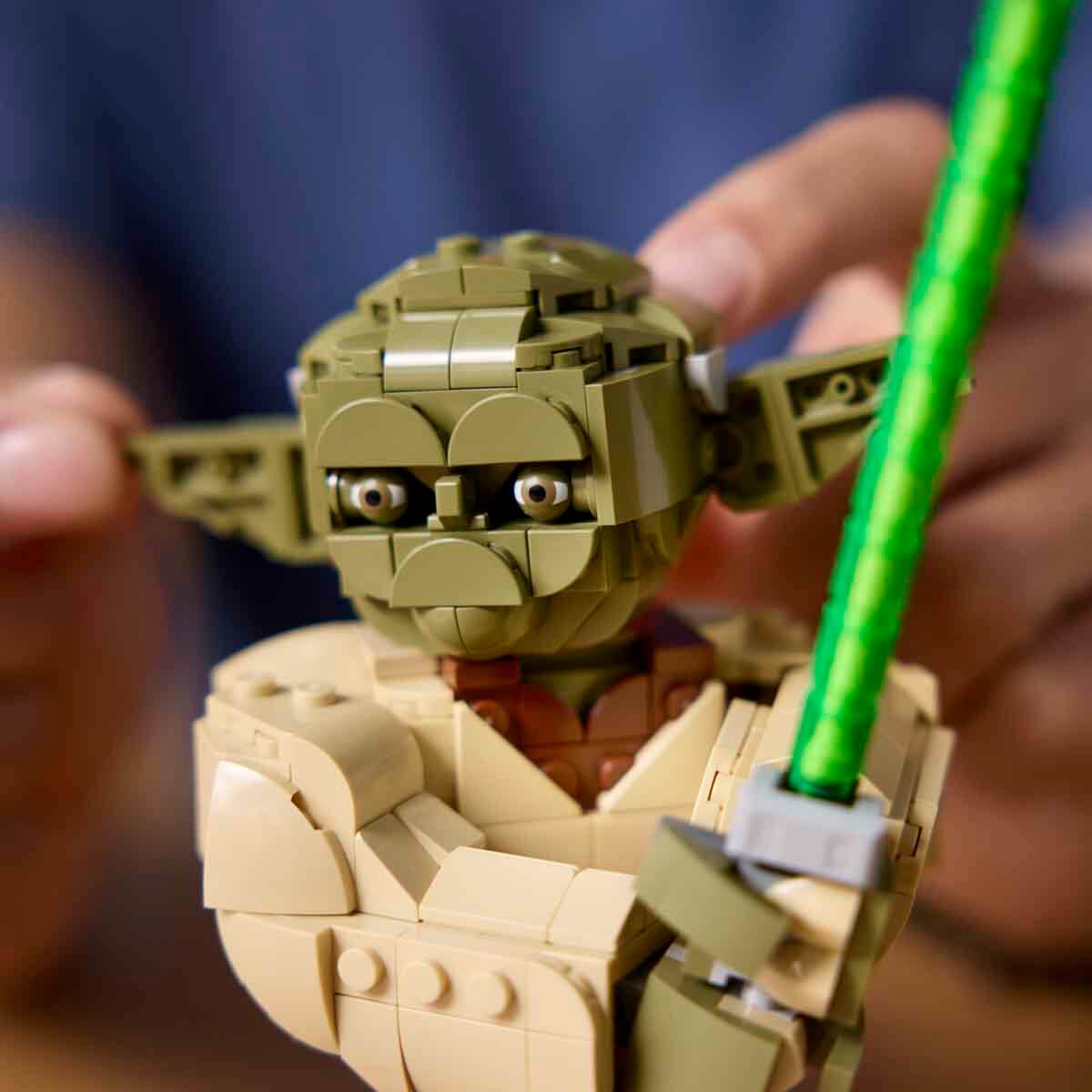LEGO Star Wars: Klonların Saldırısı Yoda Büstü 75438-10
